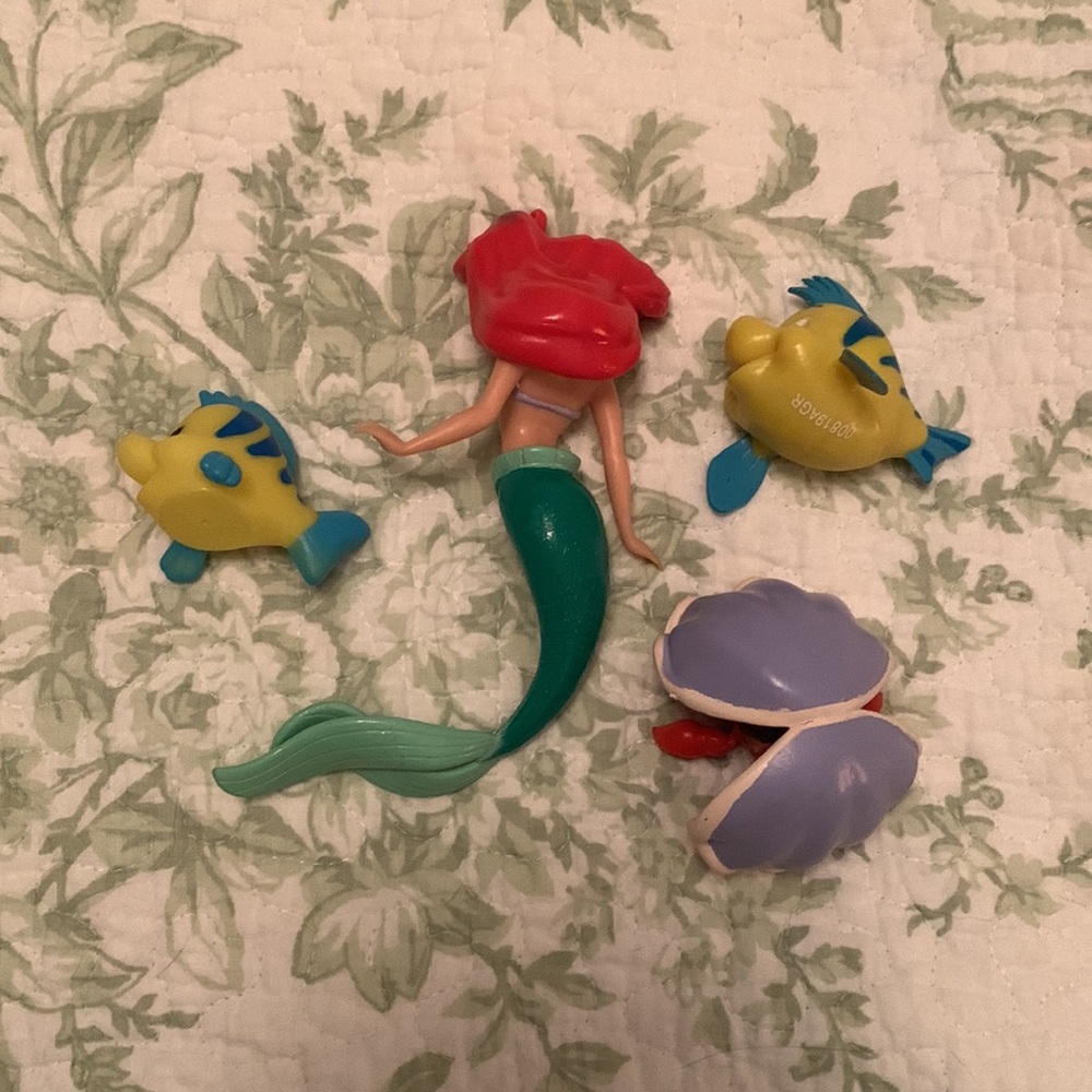 Little Mermaid Disney Dive Characters Princess Ariel, Flounder (2) & Sebastian - Picture 2 of 4